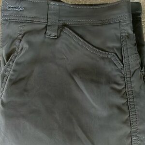 NWOT Men’s wrangler shorts